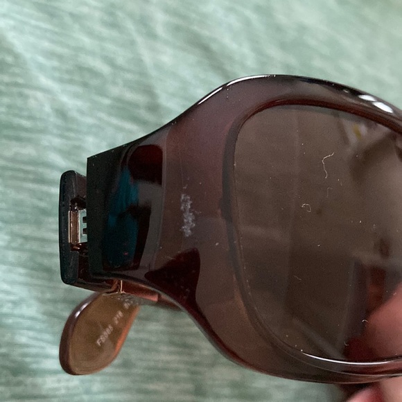 FENDI Shades - Picture 8 of 11